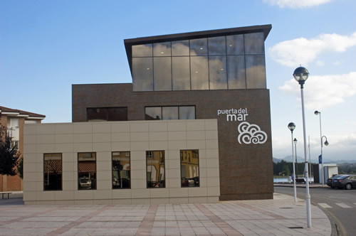 Puerta del mar. La Arena